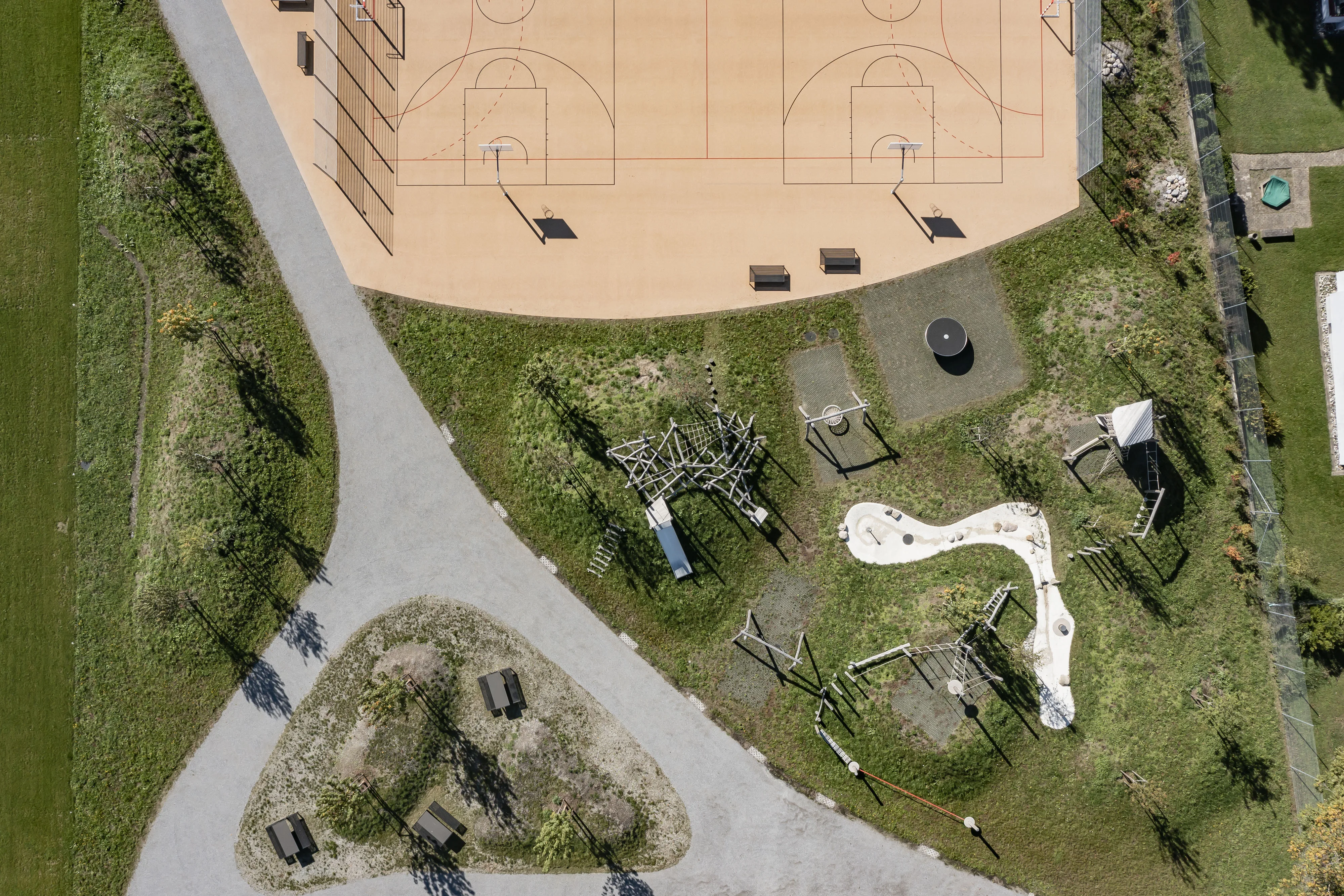 1014 20221005 09 0098