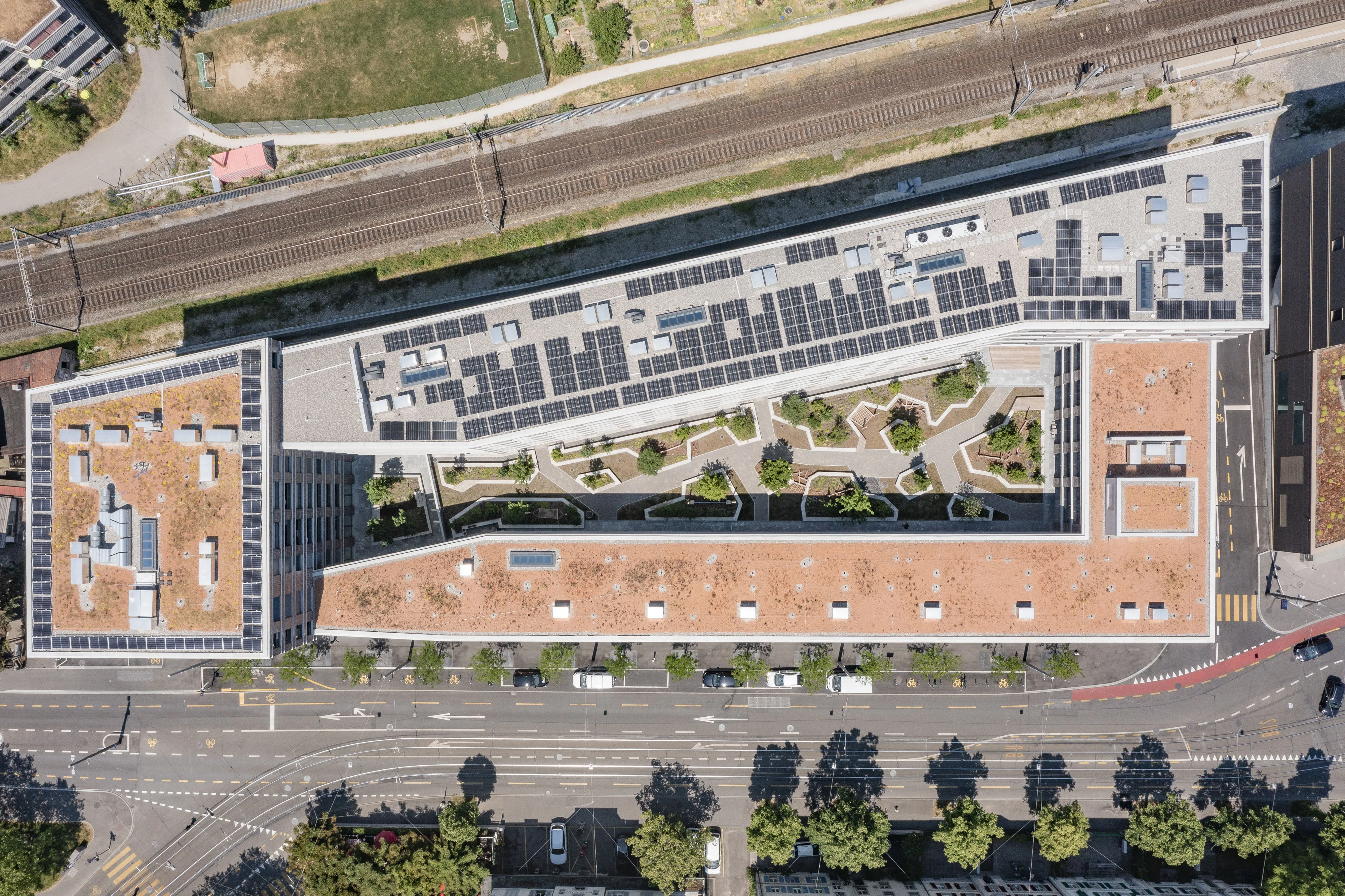 1143 20230613 09 0339